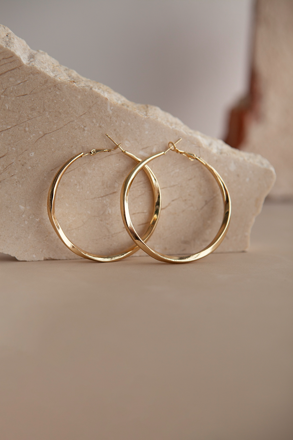 Gold Earrings for Square Faces round earrings
